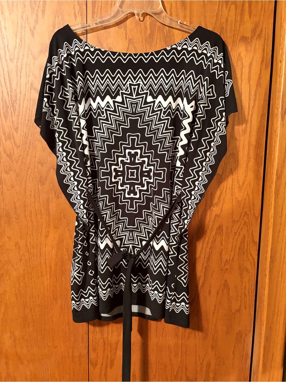 Wrapper Black & White Aztec-Style Tie Waist Tunic